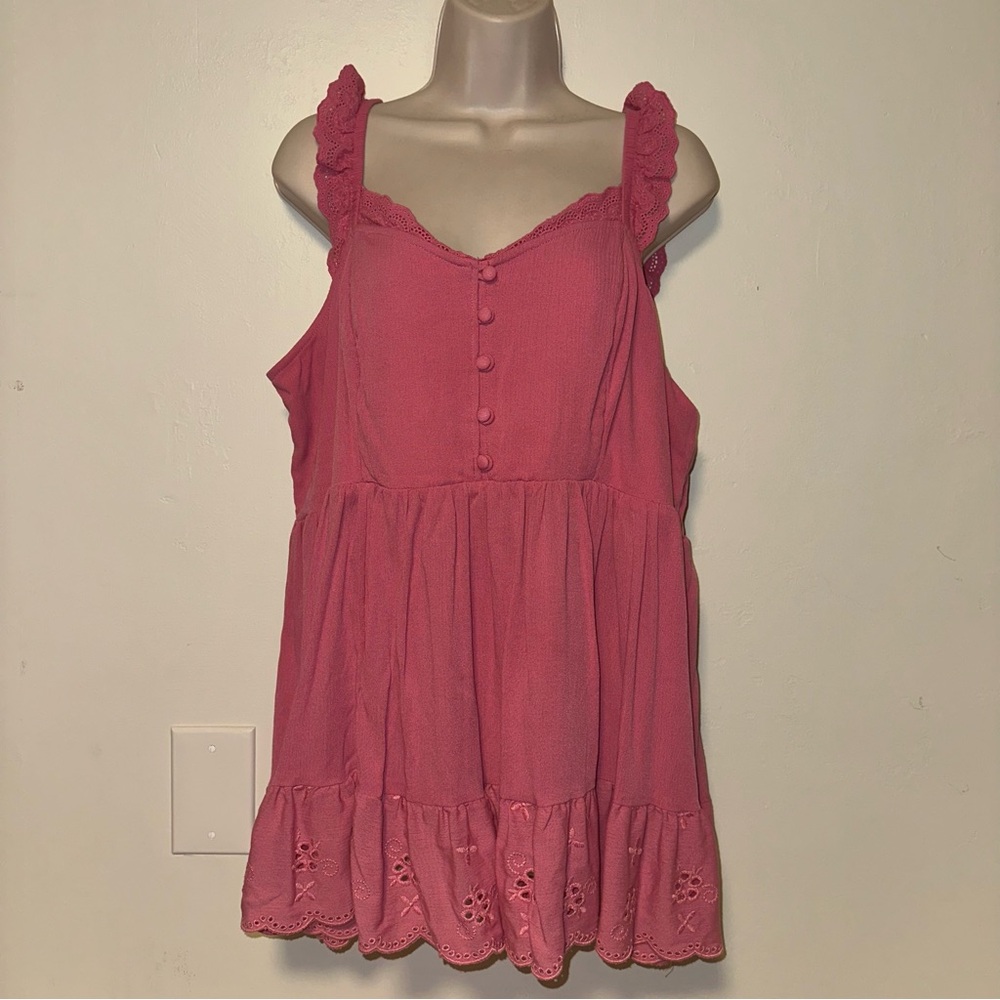 Torrid Light Pink Washable Gauze Eyelet Trim Top